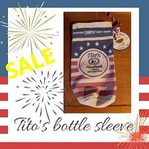 NWT patriotic Tito bottle sleeve